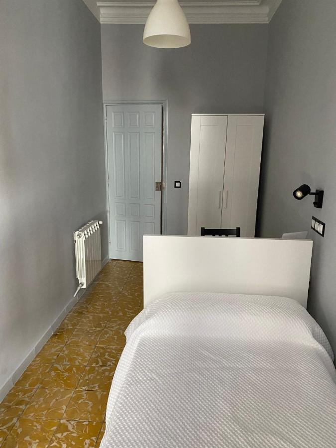 Hostal Yolanda Madrid Eksteriør bilde