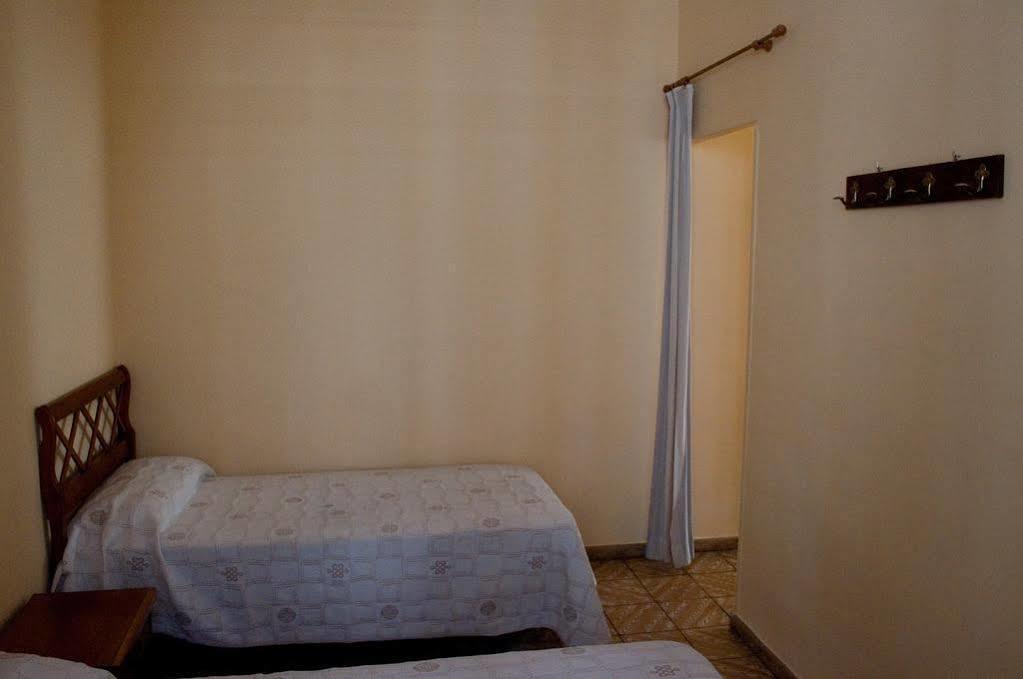 Hostal Yolanda Madrid Eksteriør bilde